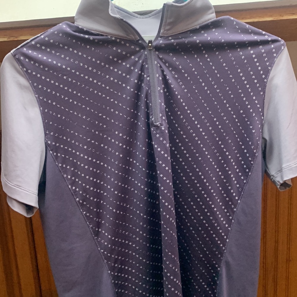 Golf shirt. Dk grey with light grey collar and sleeves. Mint - Picture 4 of 4